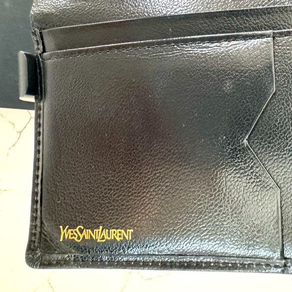 EUC YSL LEATHER & GOLD KISSLOCK WALLET 4”x 5” - Picture 6 of 7